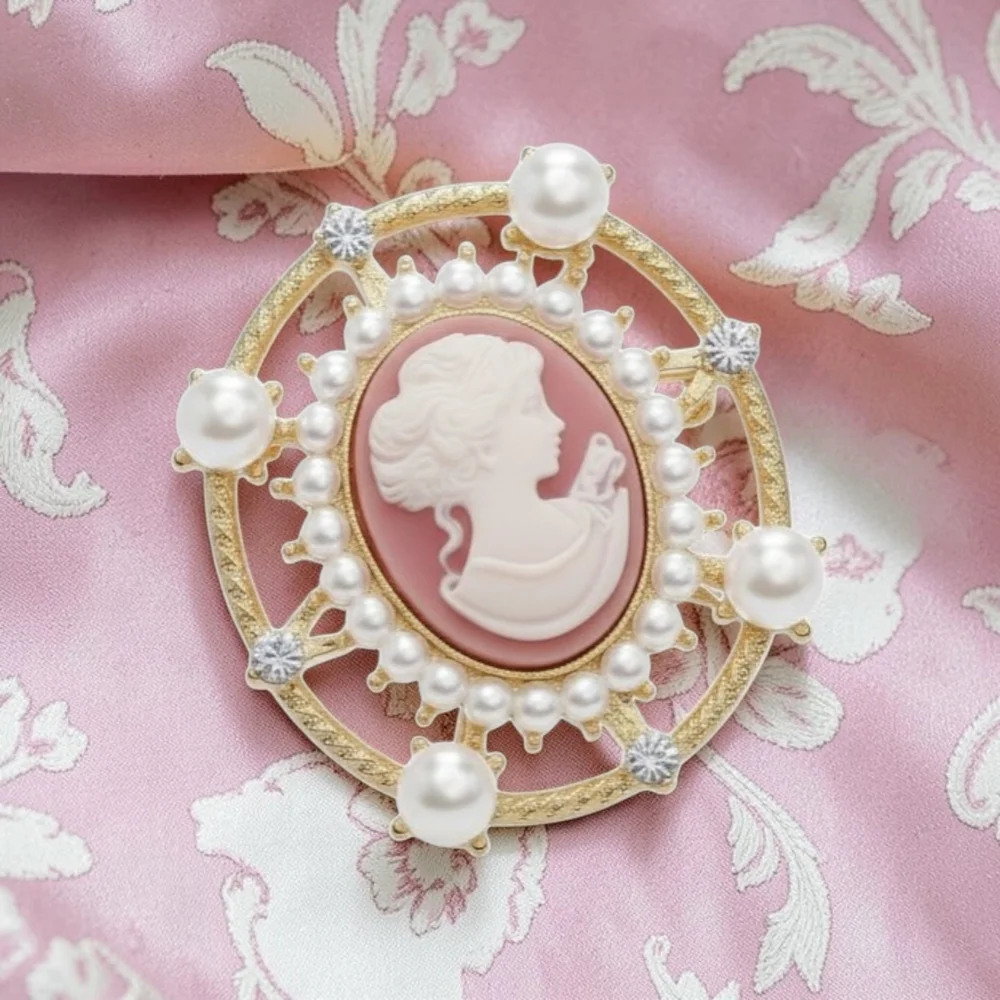 Gold-Tone Pink Cameo Pearl Statement Brooch - Picture 4 of 4